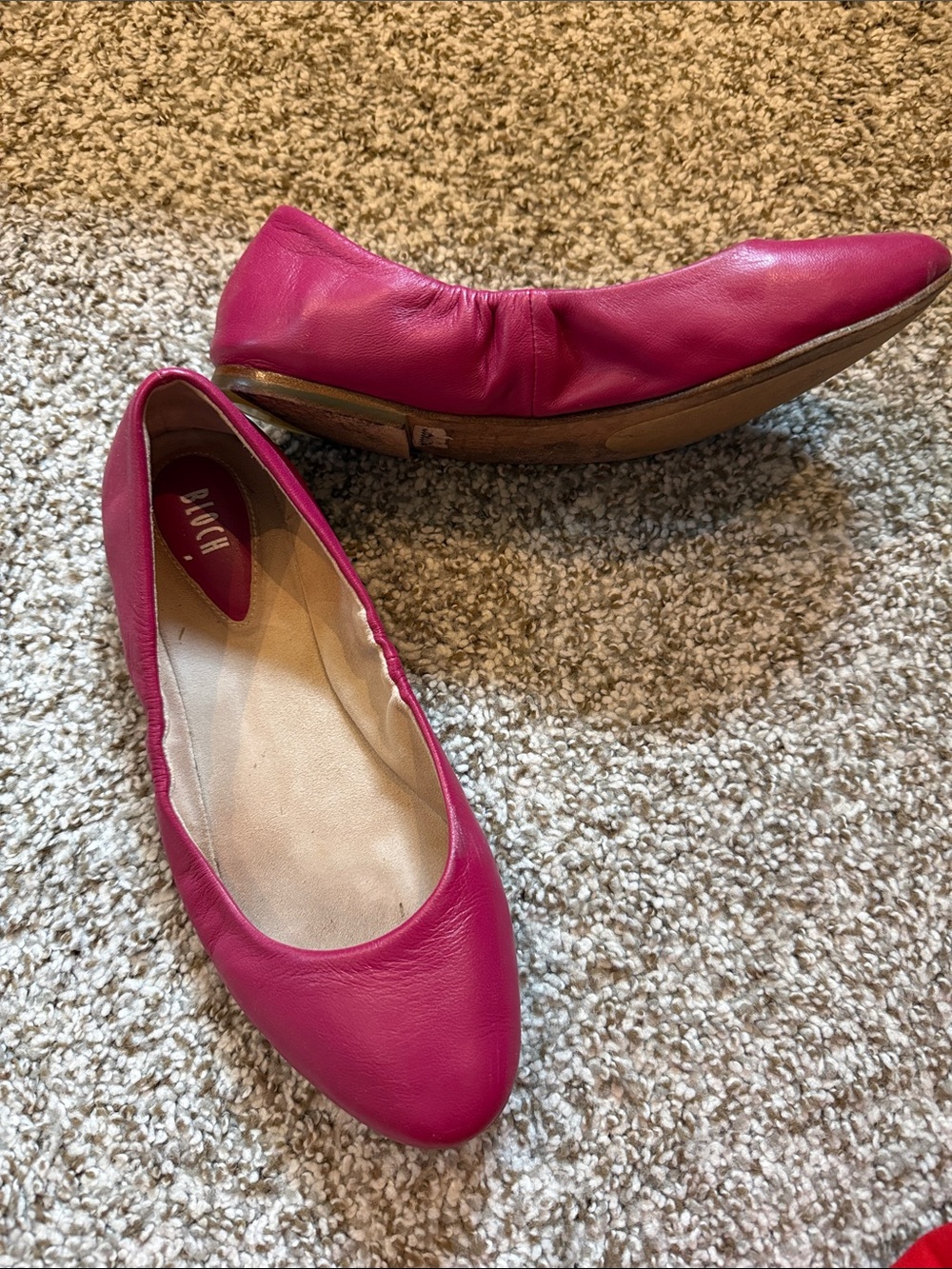 Bloch Fuchsia Leather Ballet Flats - 7.5